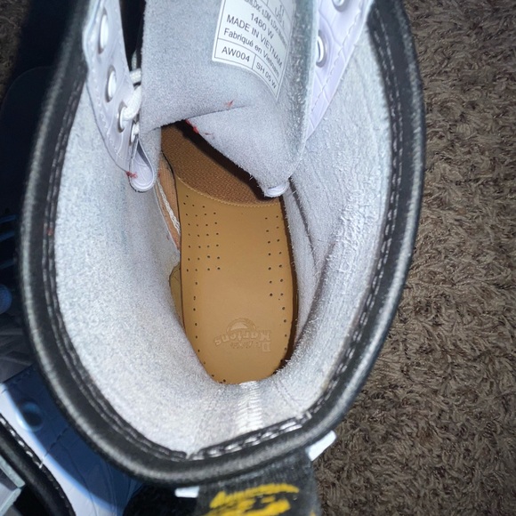 Doc Martens- 1460 W Patent Leather Croc Emboss - Picture 5 of 11